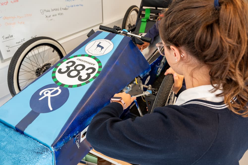 Girls in STEM: 41% of Roedean leavers choose STEM degrees